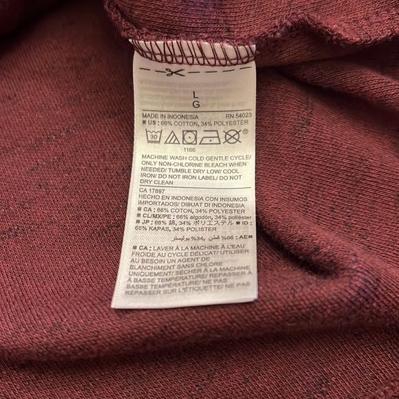 Old Navy pullover‎ - Picture 7 of 9